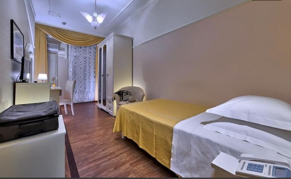 Hotel Terme Patria Абано Терме Екстериор снимка