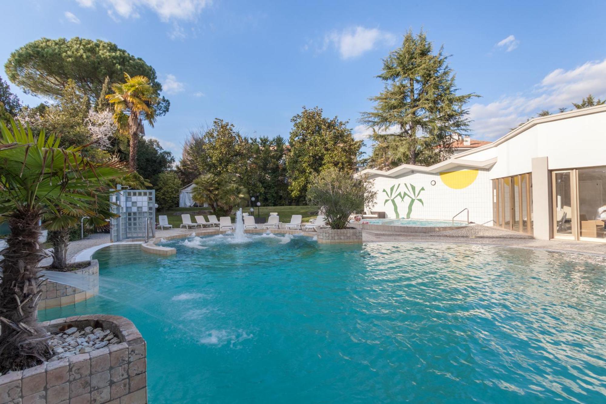 Hotel Terme Patria Абано Терме Екстериор снимка