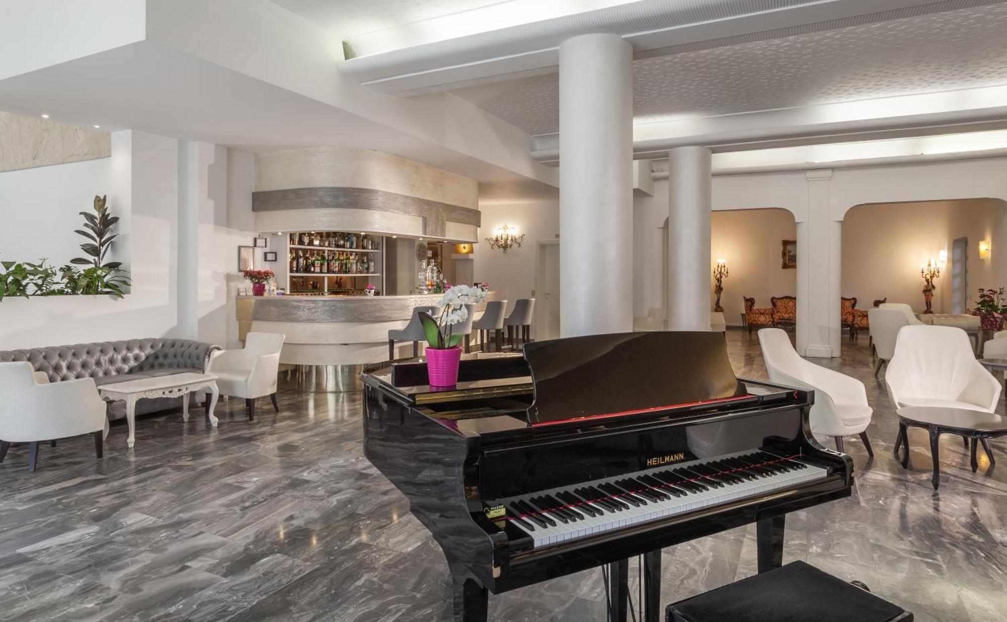 Hotel Terme Patria Абано Терме Екстериор снимка