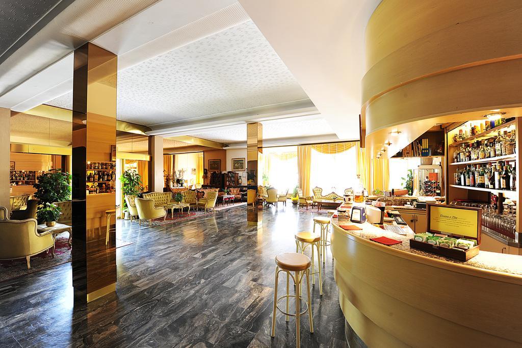 Hotel Terme Patria Абано Терме Екстериор снимка