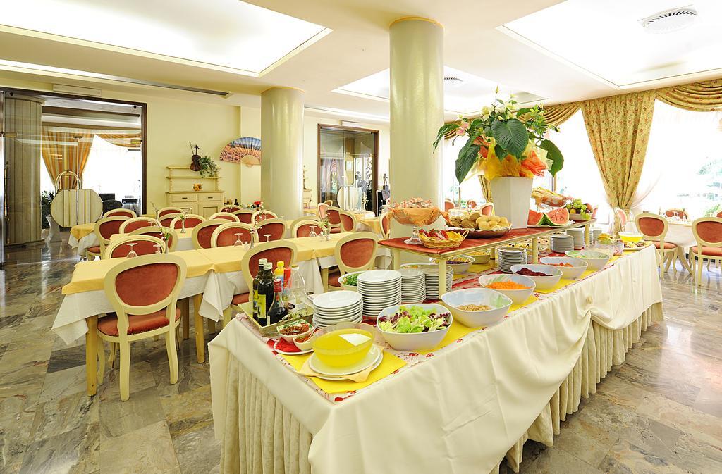 Hotel Terme Patria Абано Терме Екстериор снимка